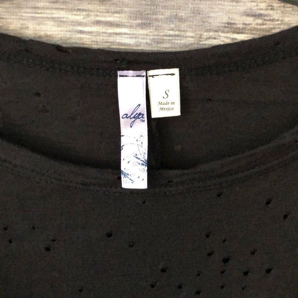 Alya ruffle sleeve shirt - Picture 6 of 6